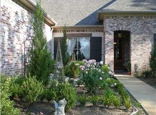 594 Holly Bush Rd, Brandon, MS 39047