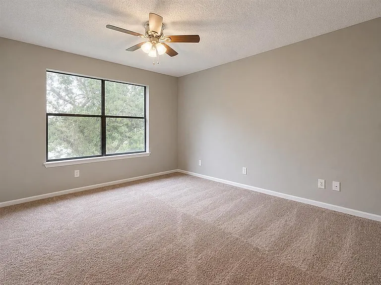 112 Hillside Cv #A — Photo 7