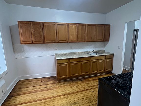 3rd image of 20217 43rd Ave #B-1