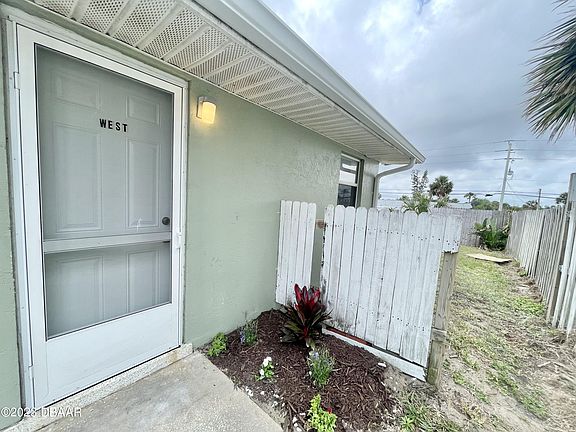 3rd image of 3862 S Atlantic Ave