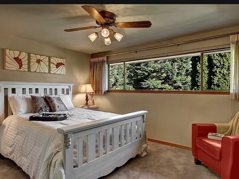10220 NE 21st Pl — Photo 11