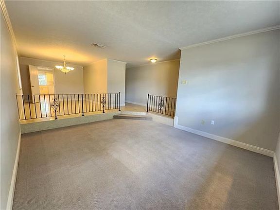 4th image of 146 Sedgefield Dr