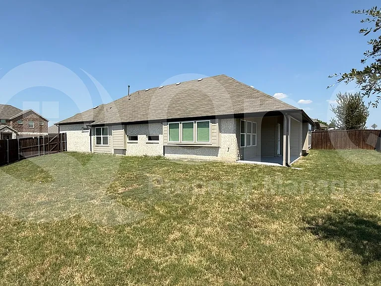 204 Rosewood Dr — Photo 27