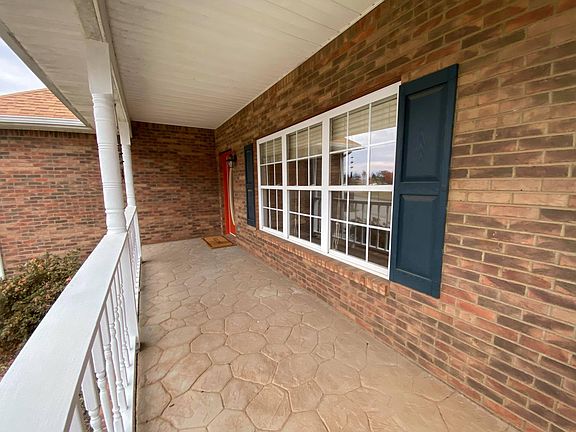 2nd image of 3646 Mountain Vista Rd