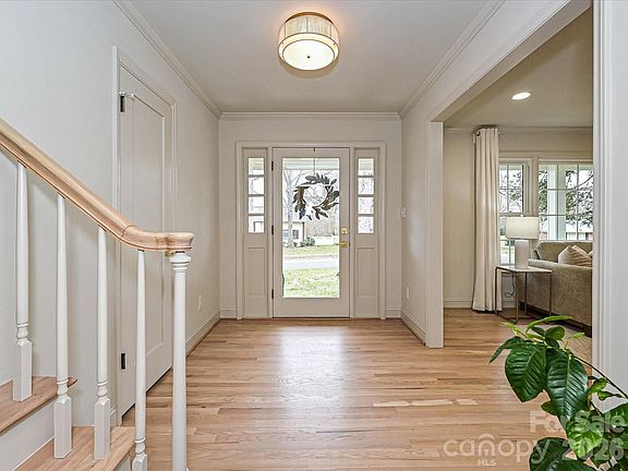 5th image of 6500 Windyrush Rd