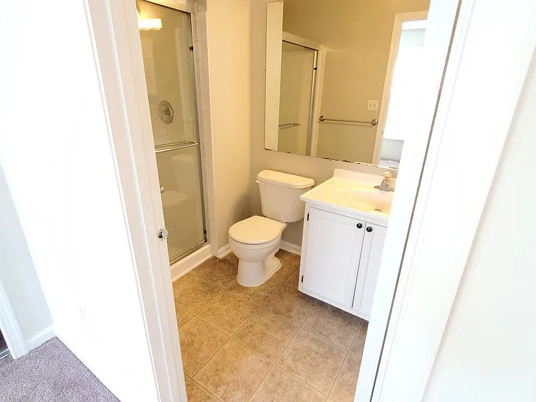15582 Northgate Dr — Photo 35