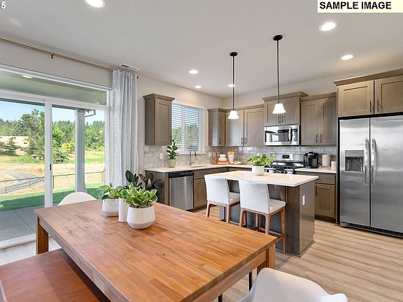 5th image of 2803 NE Claire Rd #207