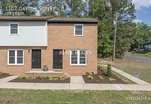 1107 Dayton St Photo 1