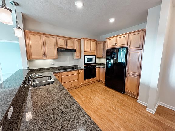 2nd image of 2205 Green Hills Dr #1402