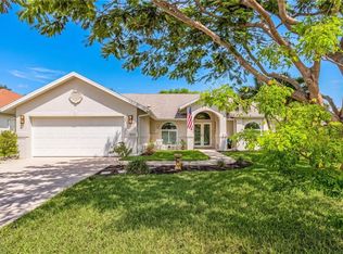 590 Lambton Ln, Naples, FL 34104