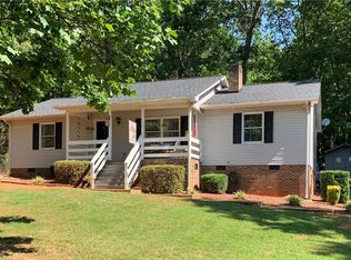 2333 Woodridge Dr, Asheboro, NC 27205