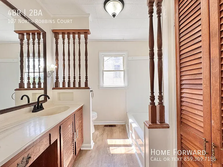 107 N Robbins Ct — Photo 10