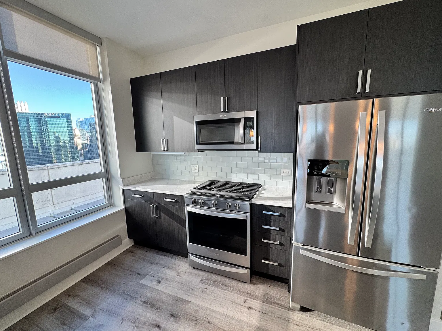 230 N Canal St — Photo 2