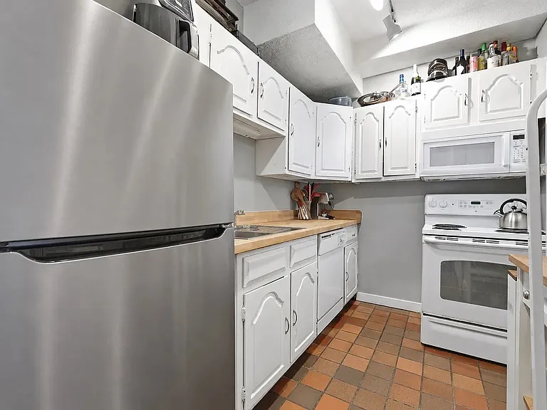 87 Worcester St #401 — Photo 5