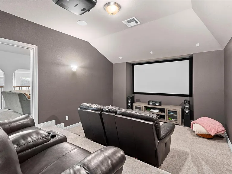 27121 Holtwood Grove Rd — Photo 4