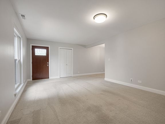 3rd image of 806 Pahl Rd #806