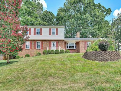 5666 Penguin Dr, Roanoke, VA, 24018