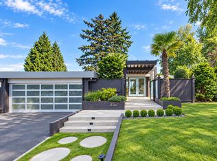 352 54th St, Delta, BC V4M 3G5