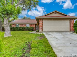 6527 Ridge Circle Dr, San Antonio, TX 78233