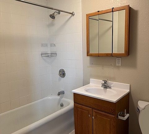 5th image of 1966 California St APT 2