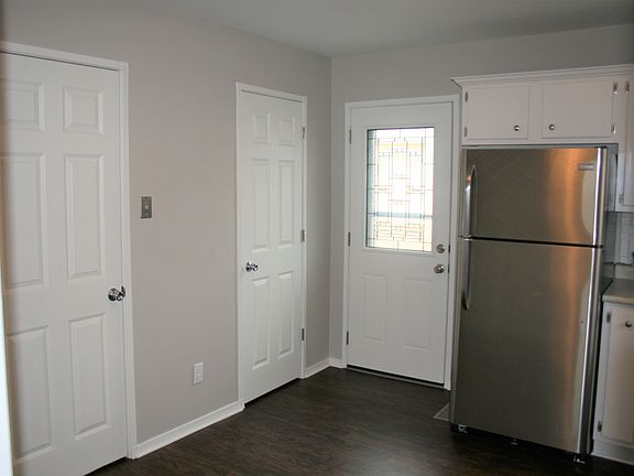 2nd image of 973 Pleasant Dr
