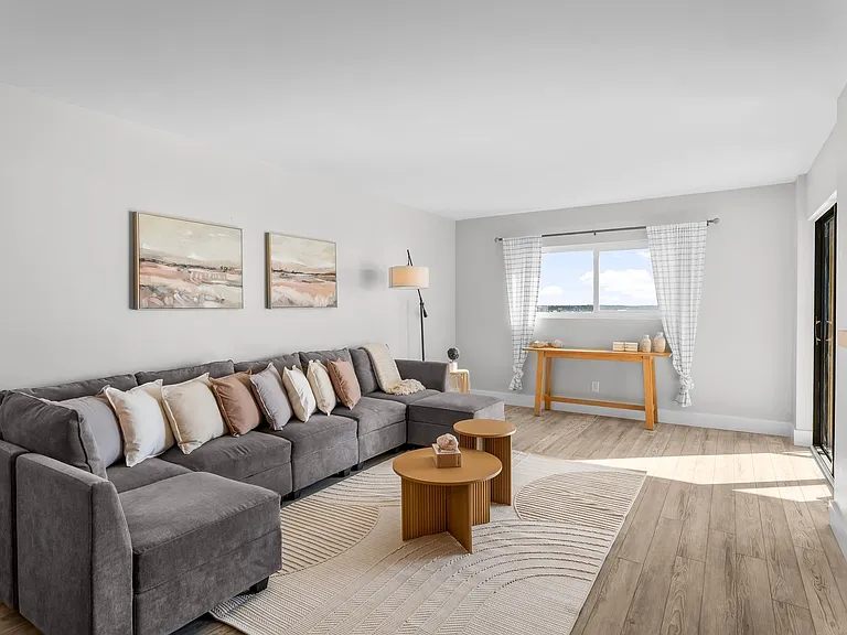 5801 Thomas Dr #824 — Photo 40