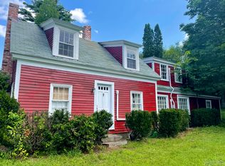 36 Hawthorne Rd, Raymond, ME 04071
