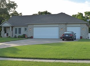 715 Cherokee St, Nevada, IA 50201