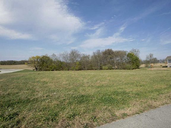 5th image of 135 Big Sky Dr