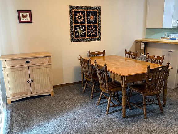 5th image of 620 Woodbridge Ln APT 2