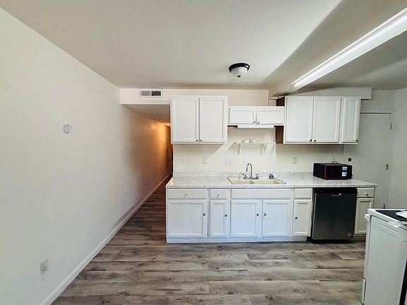 5th image of 211 Ranchette Circle #A