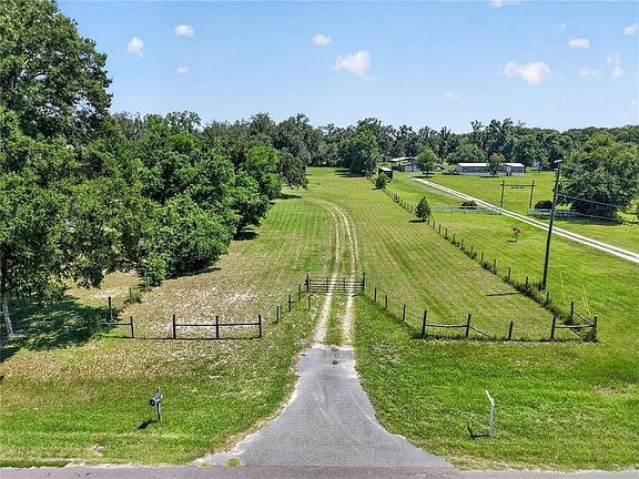 4th image of 2039 SW State Road 26