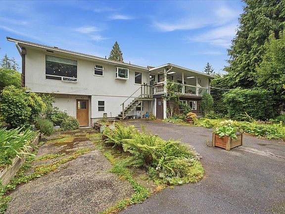 5th image of 1388 Cambridge Dr