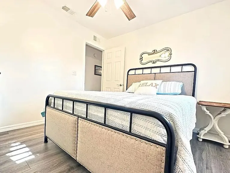 6500 SW 60th Ave — Photo 13
