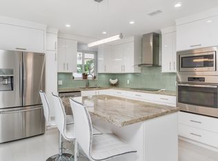 9350 SW 45th Ter, Miami, FL 33165