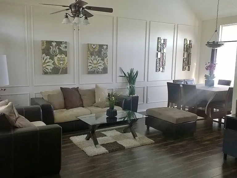 2417 Warwick Ave — Photo 3