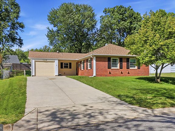 3rd image of 2914 Barrister Ln