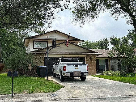 3rd image of 11830 Gravetree St