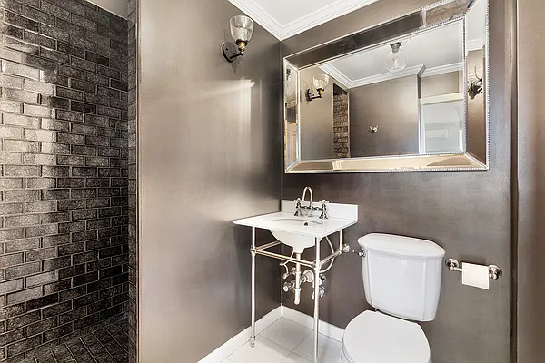 Sold by Compass | media 10
