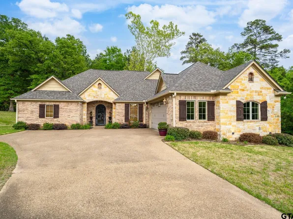 701 Crepe Myrtle Ln, Longview, TX 75604