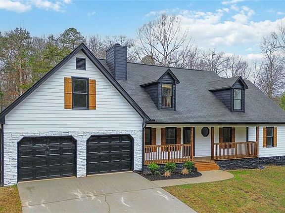 2nd image of 768 Wehunt Rd