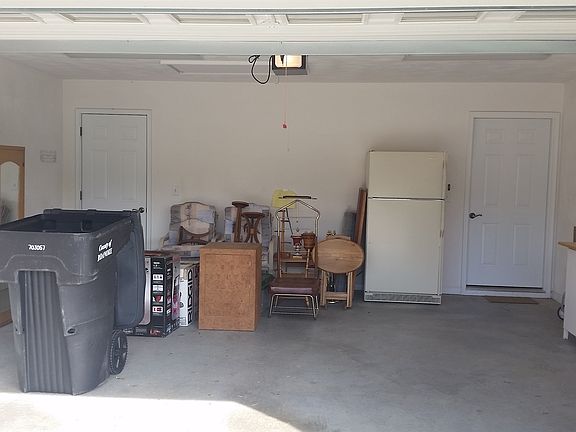 2nd image of 4905 Renee Ln