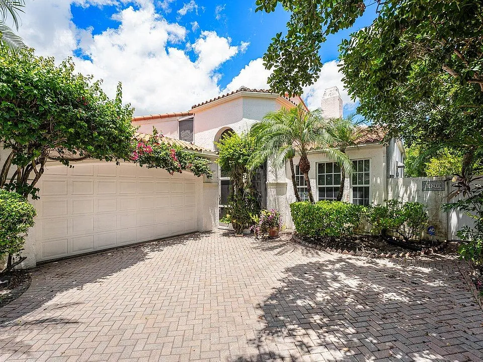 14209 Calypso Ln