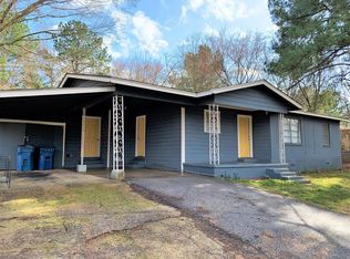 909 Valle Vista Dr, Athens, TX 75751