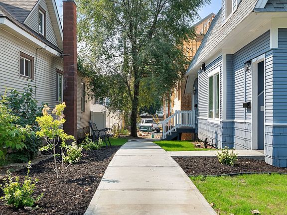 3rd image of 717 W Spofford Ave #102