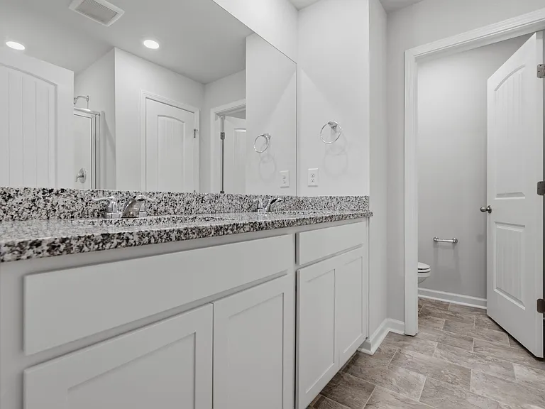 129 Cecil Rd — Photo 21