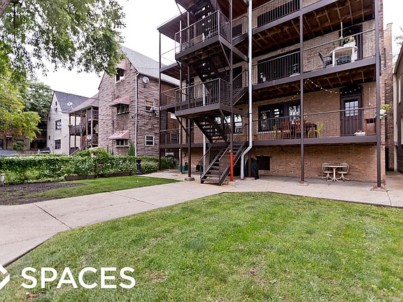 4th image of 2240 N Sawyer Ave #Unt1