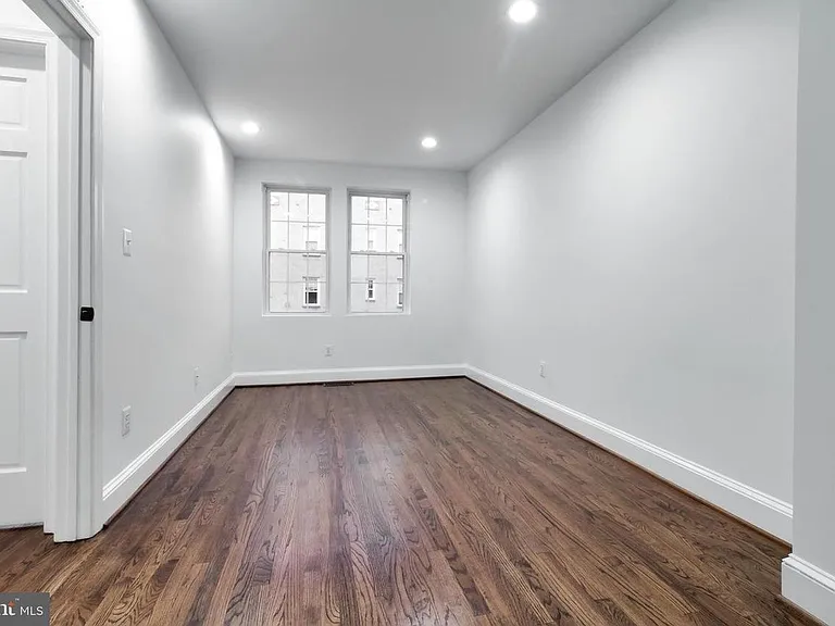 730 Newton Pl NW #1 — Photo 18