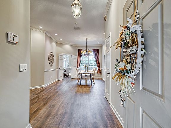4th image of 5550 Coastal Ln S