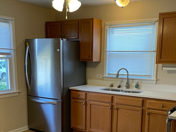 4th image of 7918 Nashville Ave